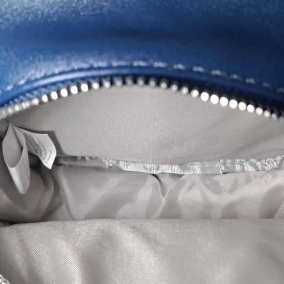 Harry Potter Ravenclaw mini backpack in blue faux leather metal crest emblem - Picture 4 of 11